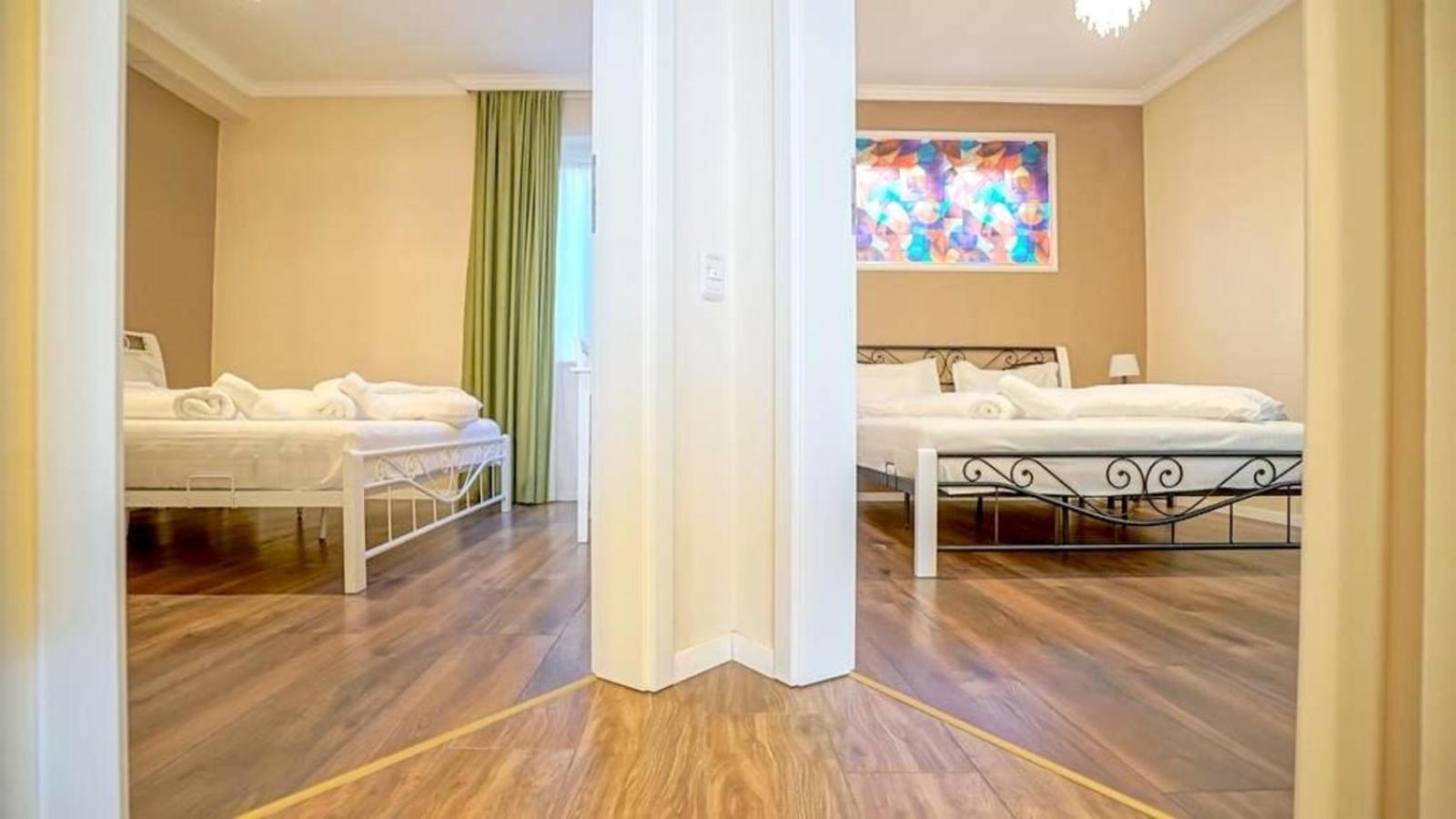 Central Maximus Apartment บราชอฟ ภายนอก รูปภาพ