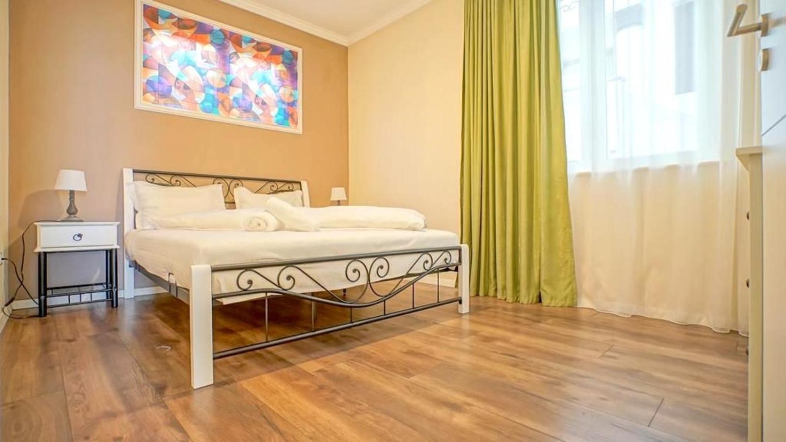 Central Maximus Apartment บราชอฟ ภายนอก รูปภาพ